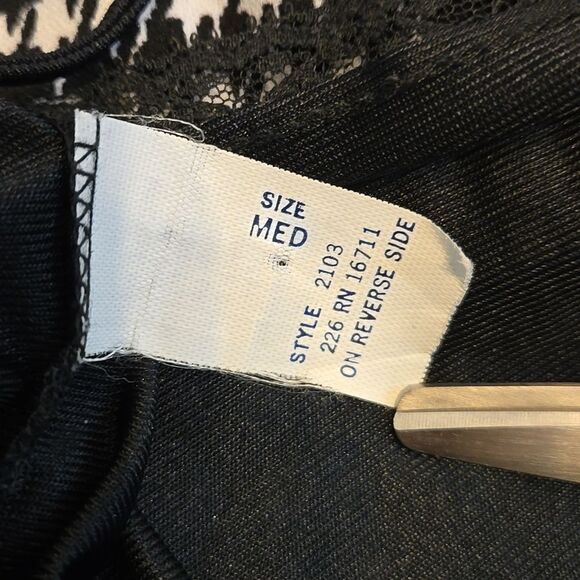 Vintage Black and Red Lace Top Nightie - Picture 7 of 7